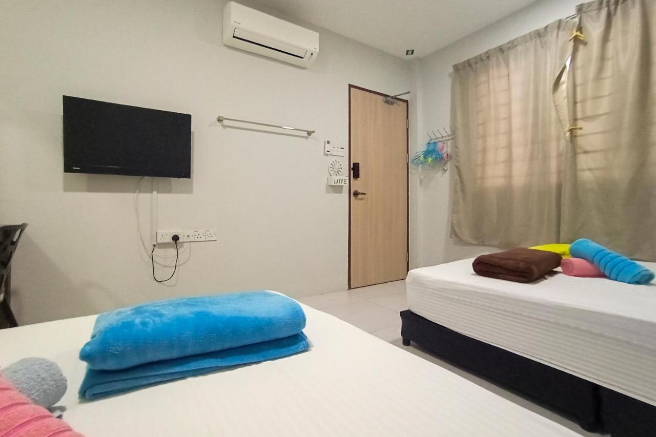 Hom2Rex Kuching Homestay Taman Timberland ภายนอก รูปภาพ