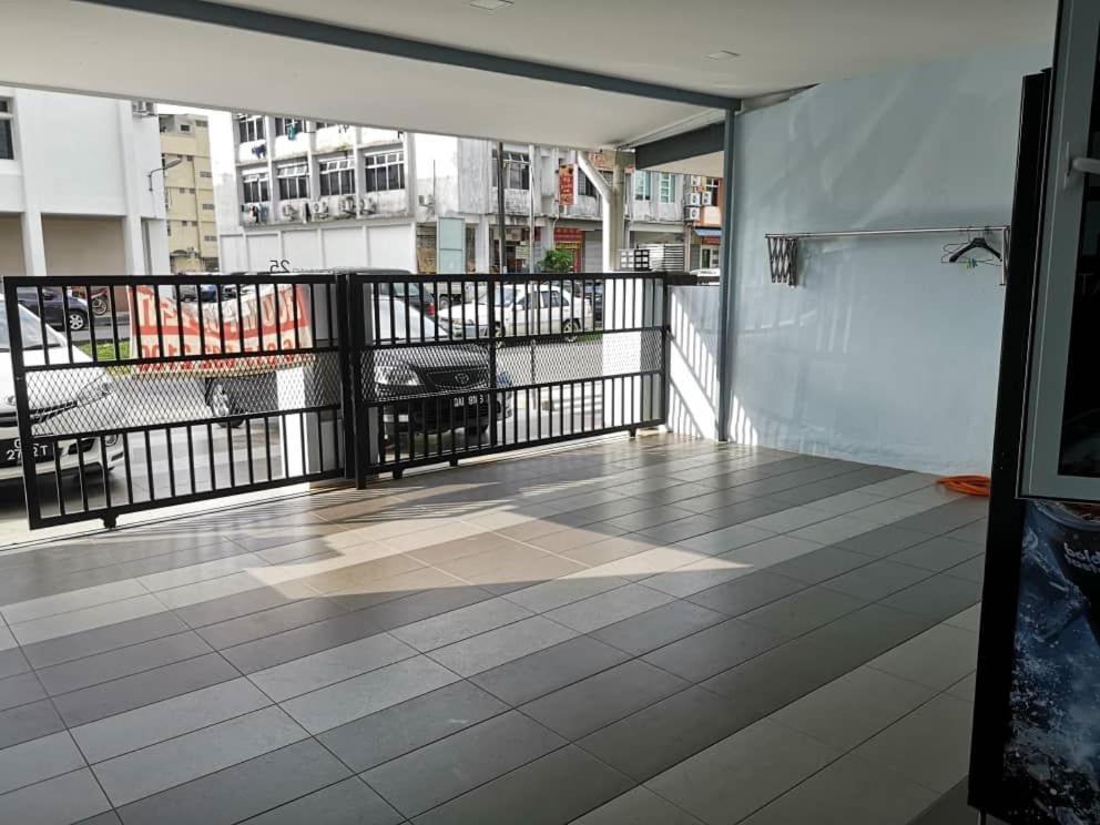 Hom2Rex Kuching Homestay Taman Timberland ภายนอก รูปภาพ