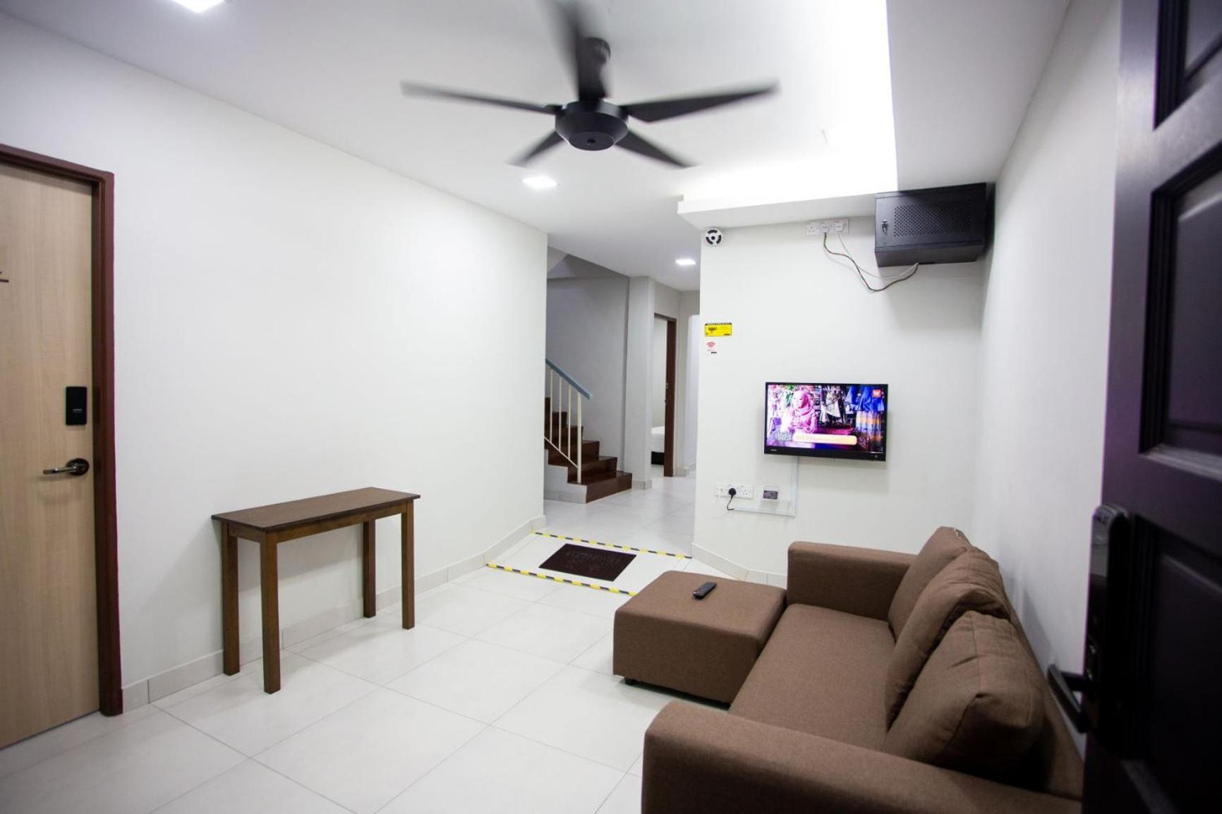 Hom2Rex Kuching Homestay Taman Timberland ภายนอก รูปภาพ